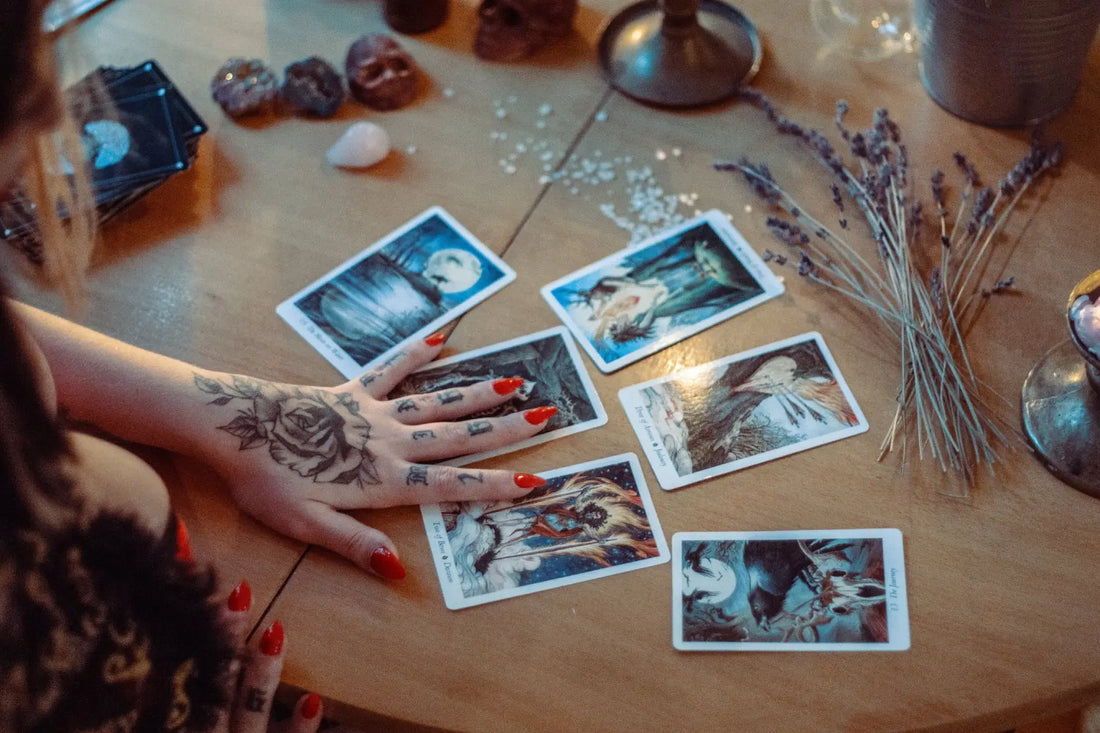 Beginner's Guide to Tarot: Unveiling the Mysteries - Oneness emporium