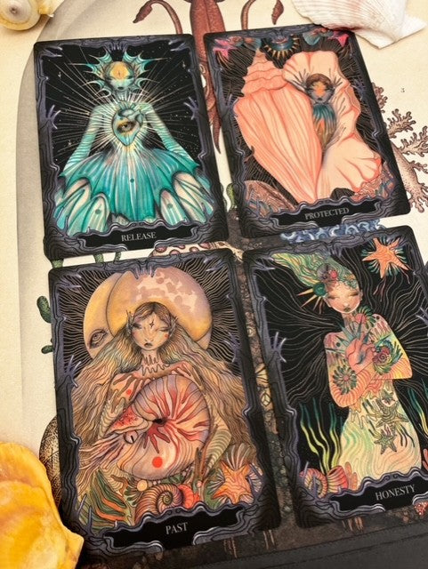 The mermaid’s purse oracle deck