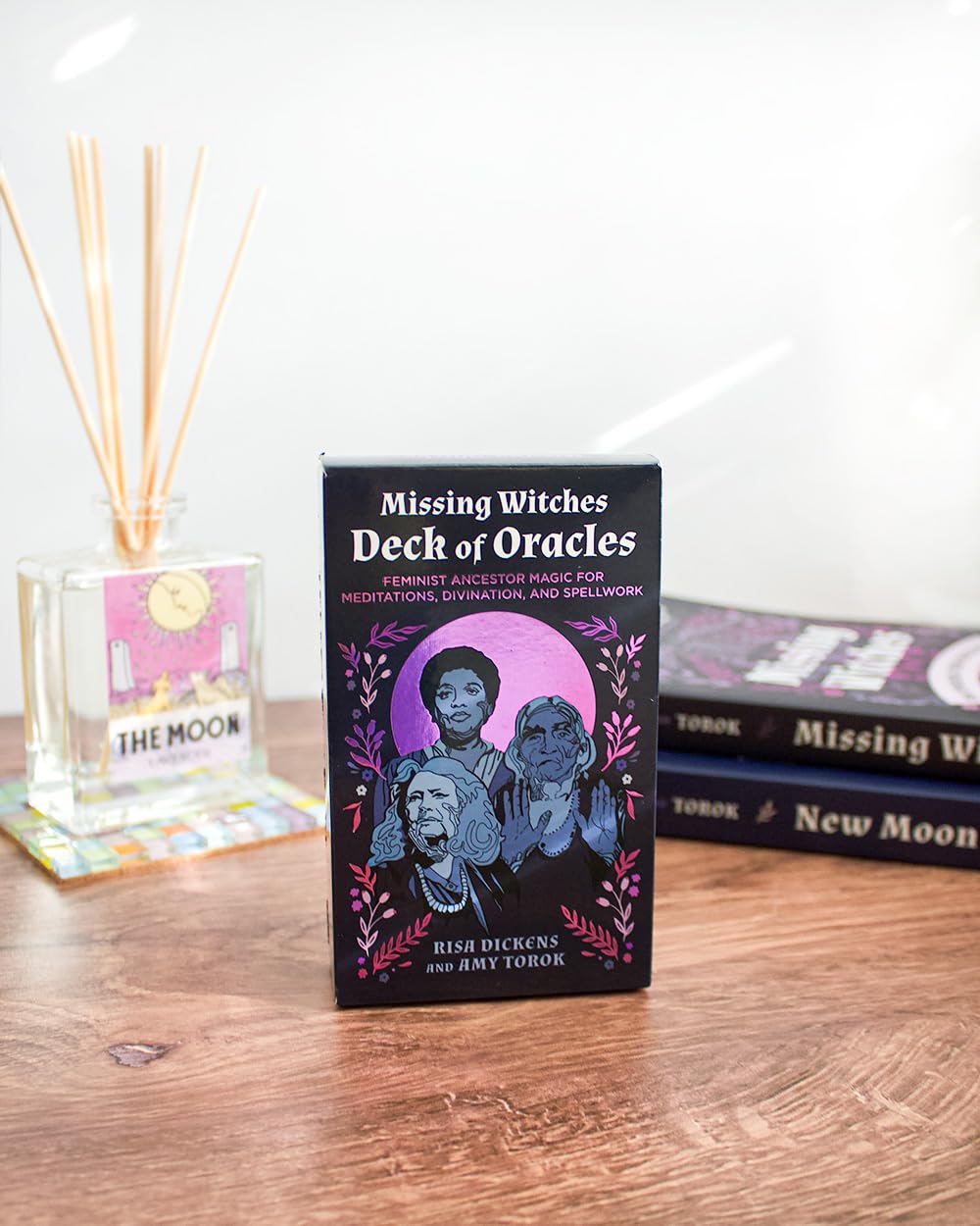 The Missing Witches Deck of Oracles: Feminist Ancestor Magic for Meditations, Divination, and Spellwork